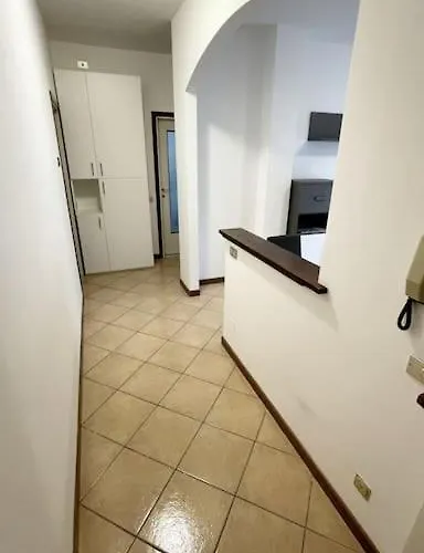 Lägenhet Bilocale Torre - Di Canzo